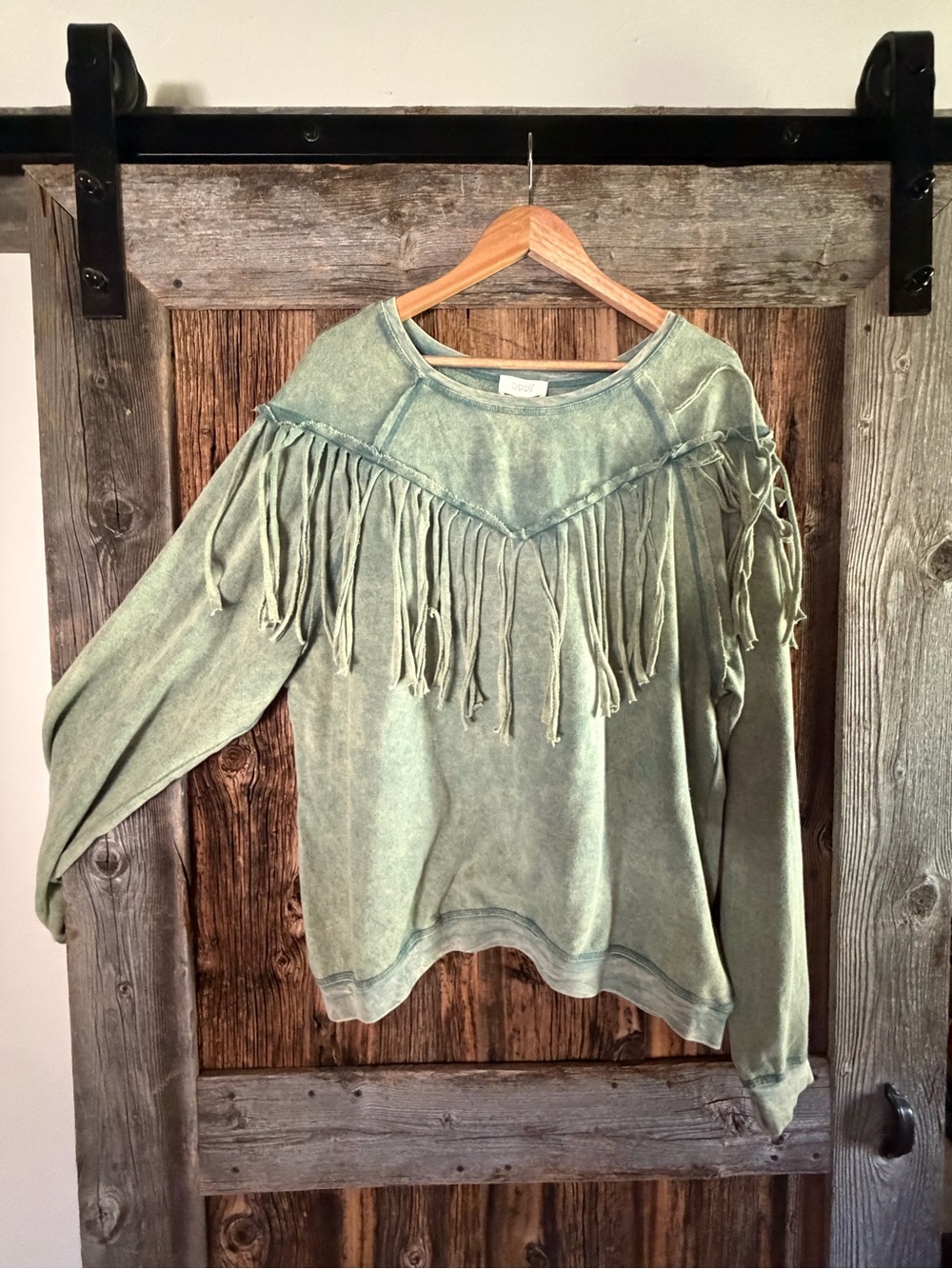 ODDY Washed Sage Fringe Pullover